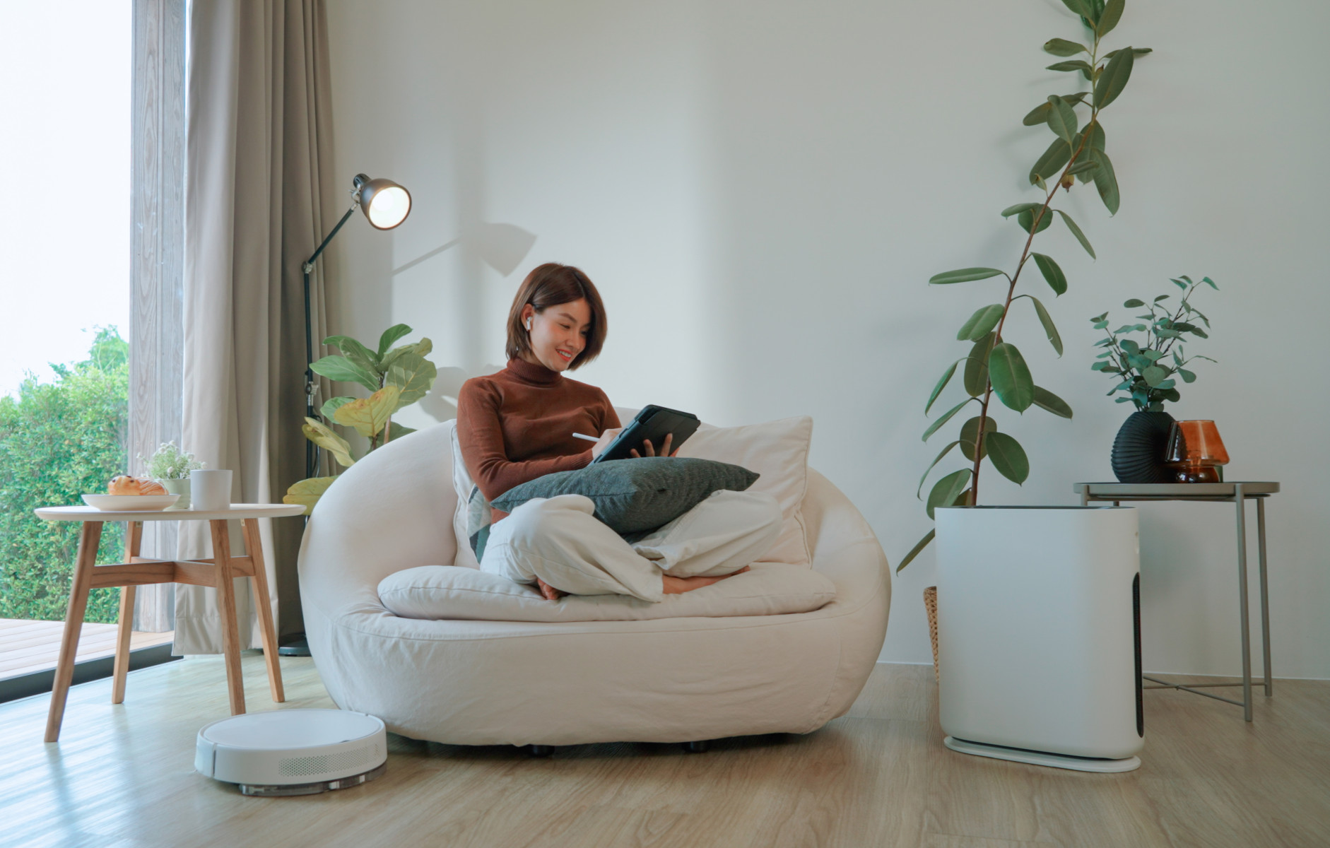 Booking.com Humanoid Homes