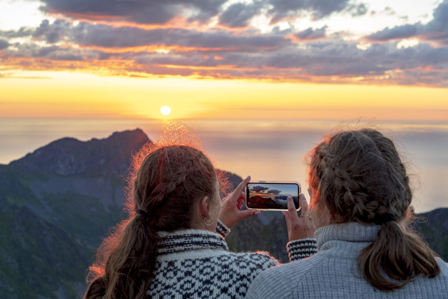Noctur-ism_Tromso, Norway_Credits- Booking.com ©GettyImages-1356638630