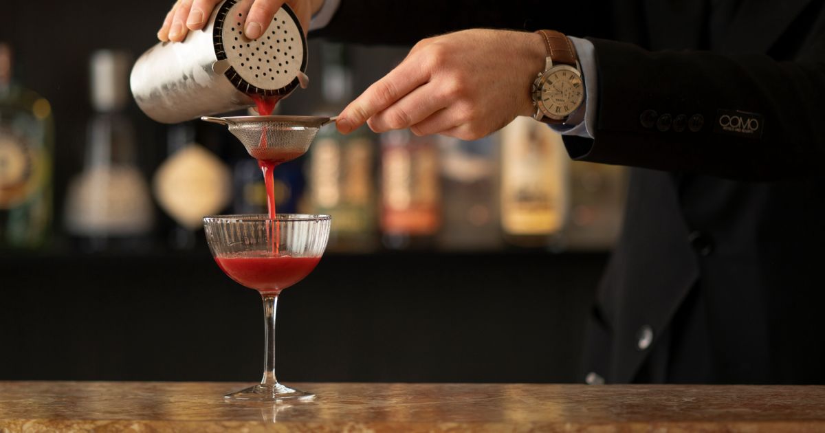 Berry Indulgent Cocktail: A Tropical Paradise in a Glass