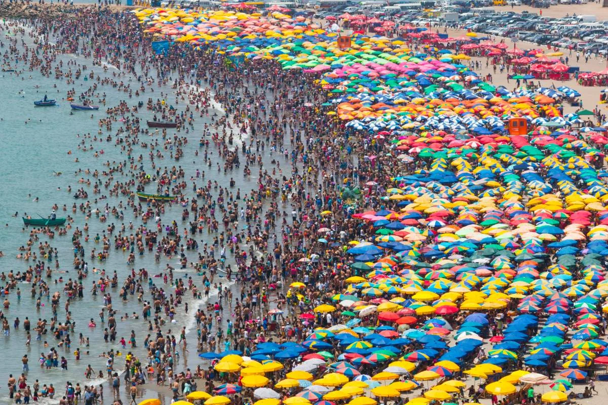 overcrowded beach