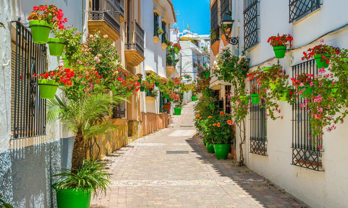 Beautiful street in Malaga © iStock