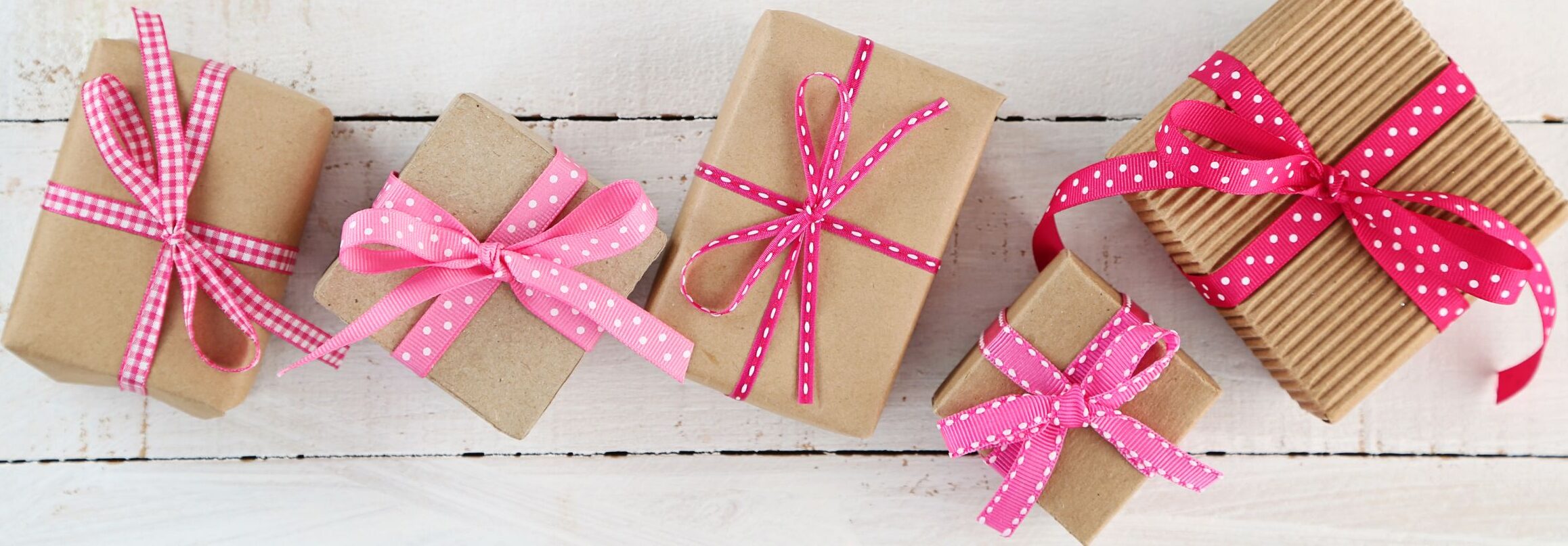 Holiday Gift Shipping Tips + Travel Hacks